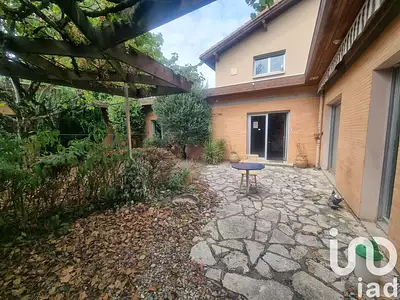 Maison, 240 m²
