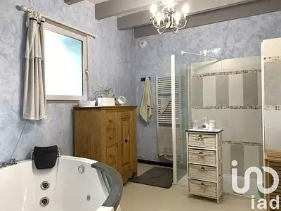 Maison, 210 m²