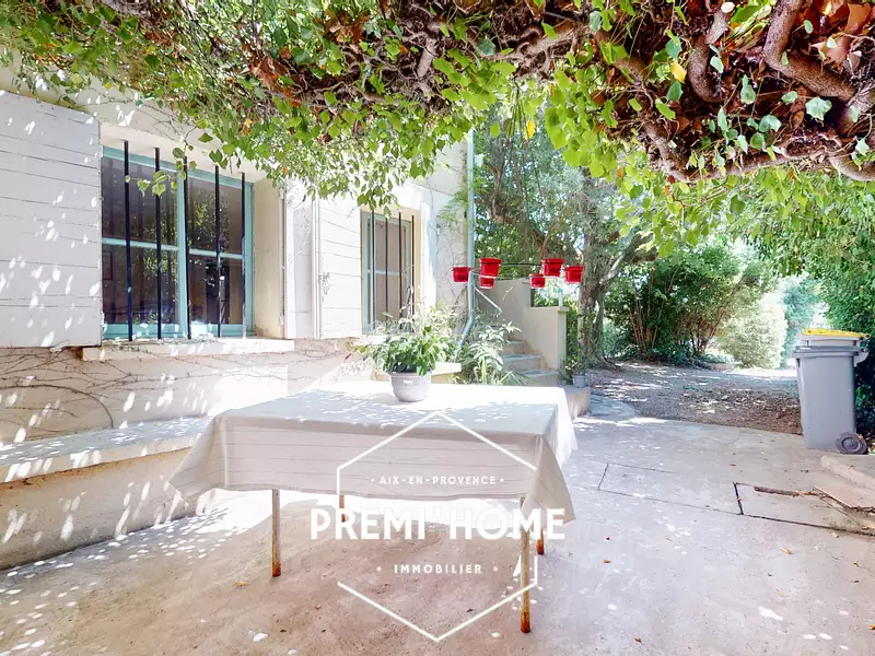 Maison, 190 m²