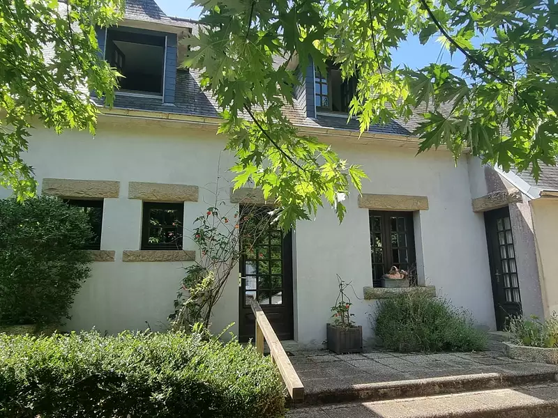 Maison, 168 m²