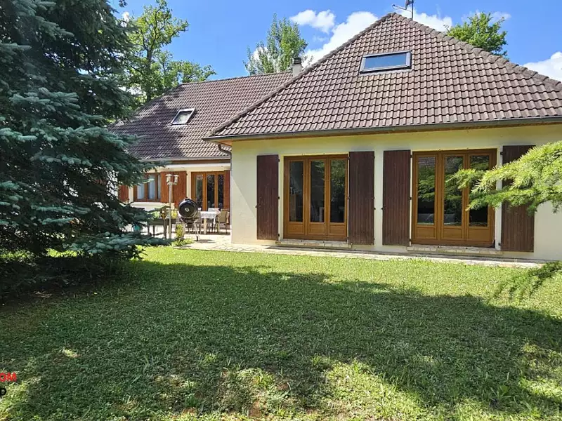 Maison, 250 m²