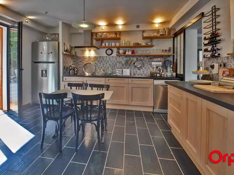 Maison, 356 m²