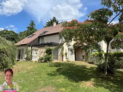 Maison, 180 m²