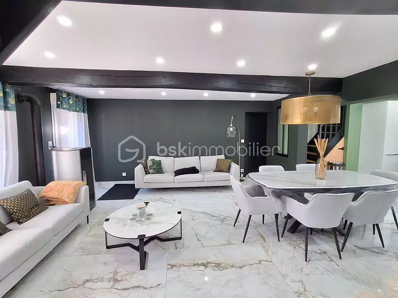 Immeuble, 300 m²