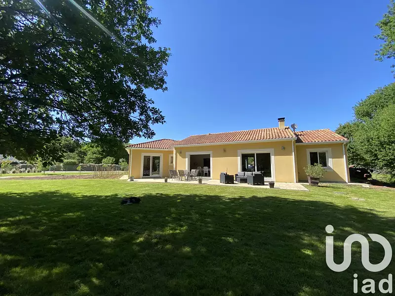 Maison, 151 m²