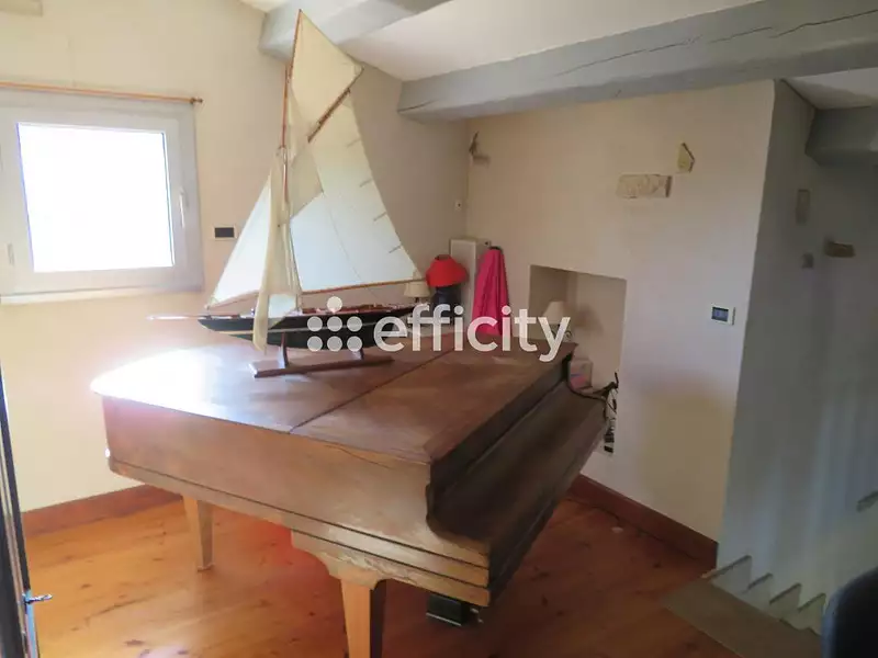 Maison, 212 m²