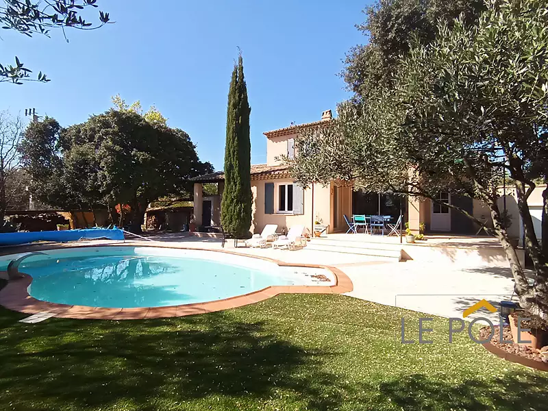 Maison, 130 m²