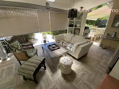 Maison, 235 m²