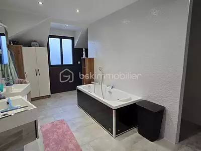 Maison, 200 m²