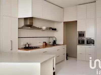 Maison, 280 m²
