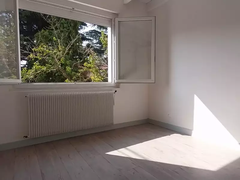 Immeuble, 218 m²