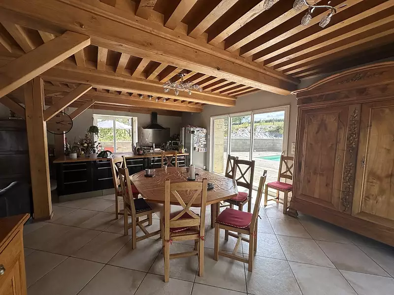 Maison, 230 m²