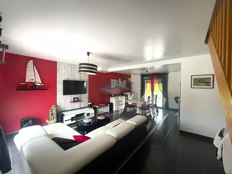 Maison, 99 m²