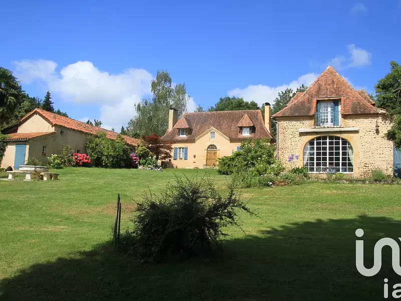 Maison, 575 m²