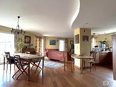 Appartement, 221 m²