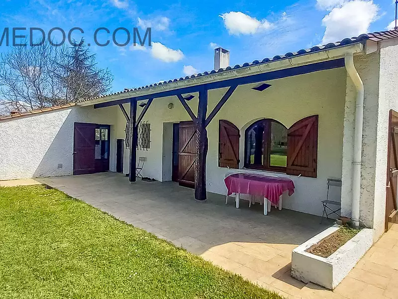 Maison, 240 m²