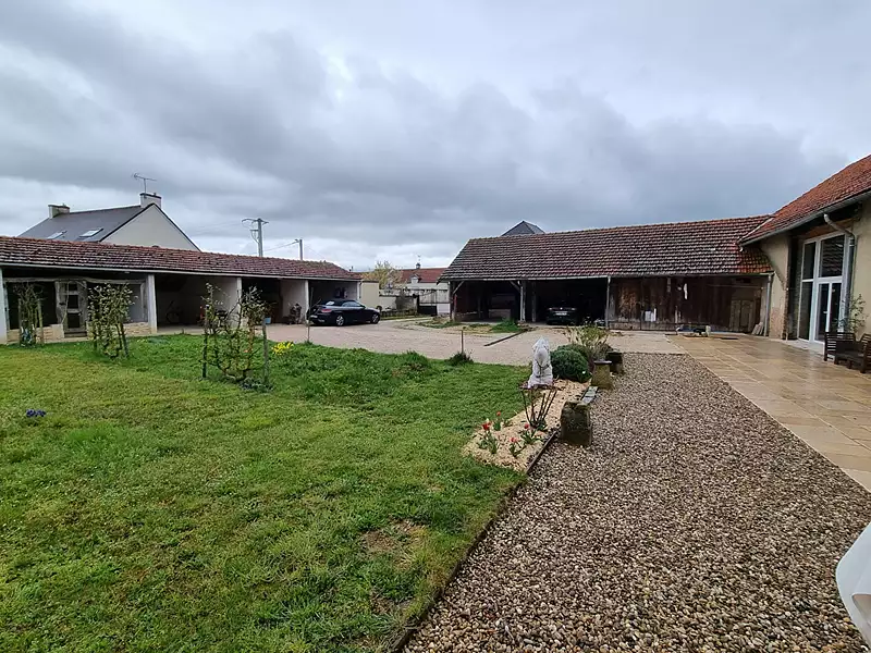 Maison, 220 m²