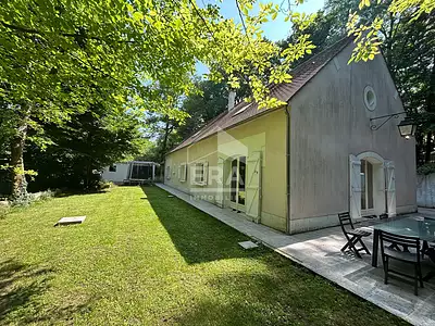 Maison, 242 m²