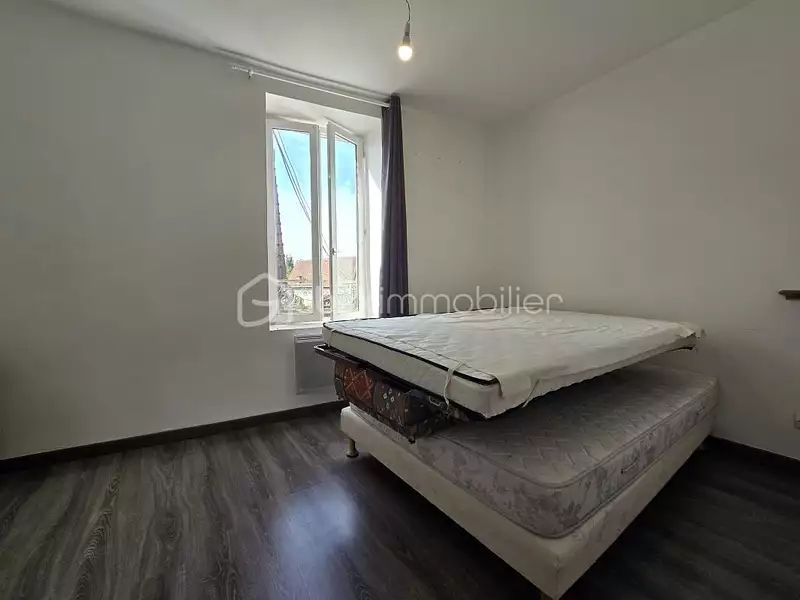 Immeuble, 85 m²