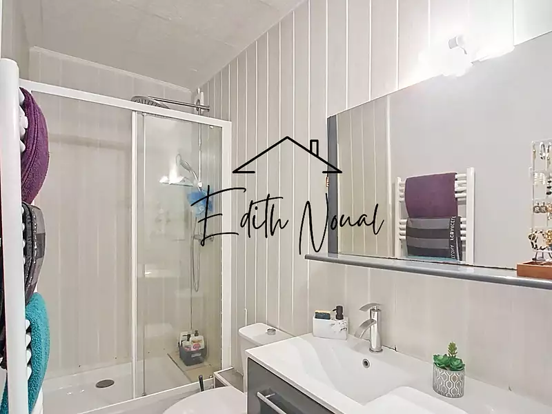Immeuble, 230 m²