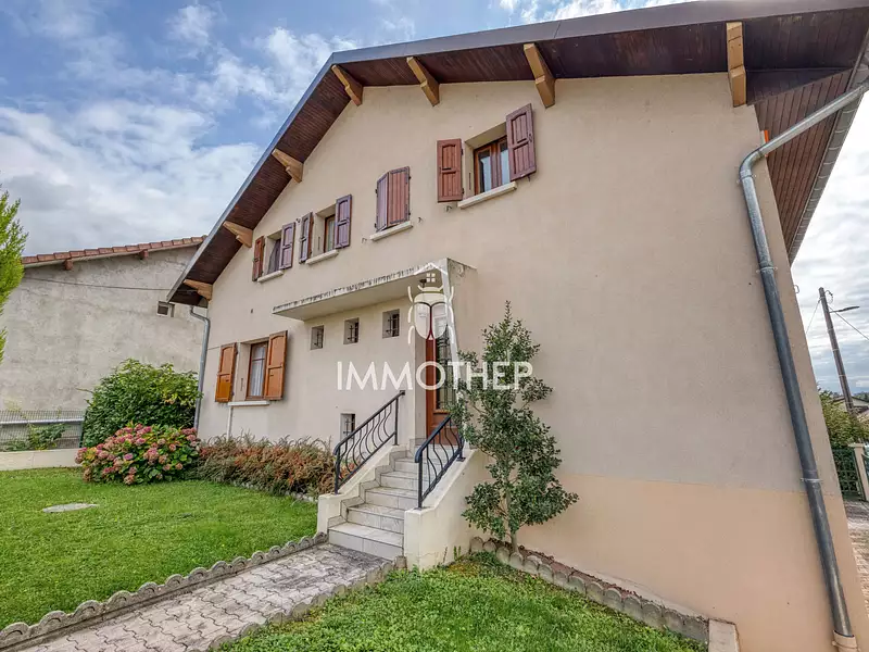 Maison, 217 m²