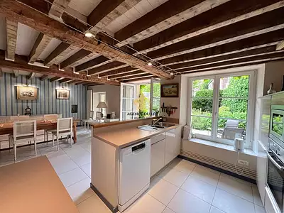 Maison, 275 m²