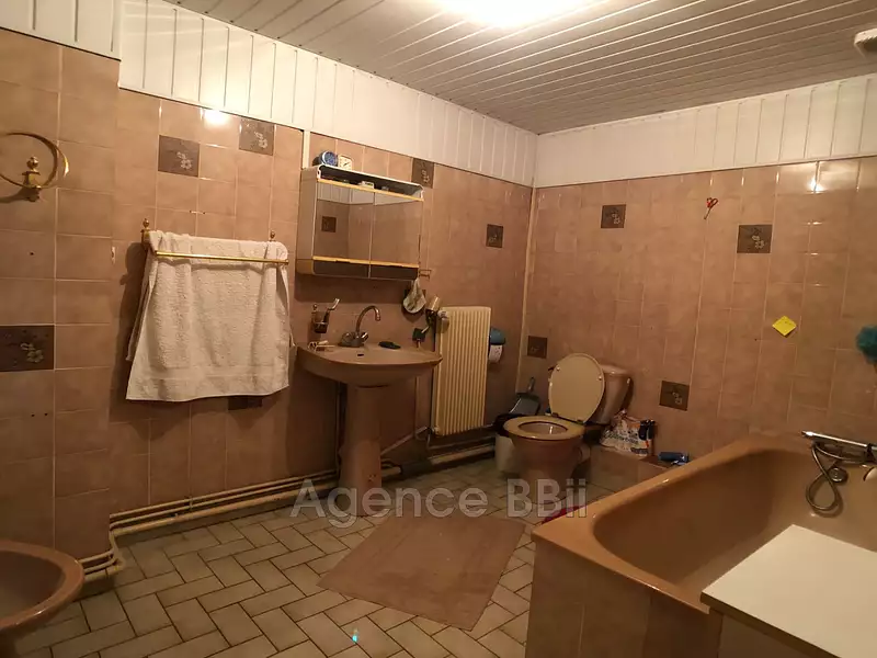 Maison, 240,68 m²