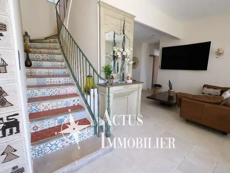 Maison, 206 m²