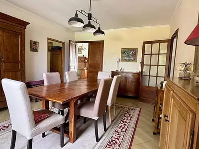 Maison, 782 m²