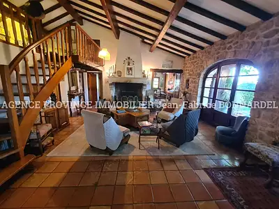 Maison, 184 m²