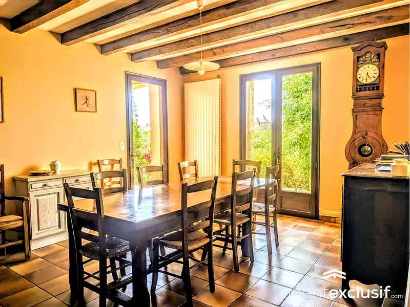 Maison, 308 m²