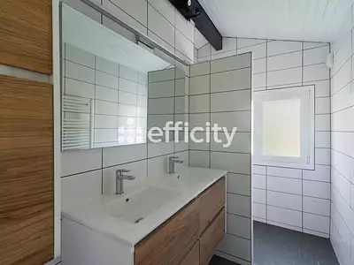 Maison, 145 m²