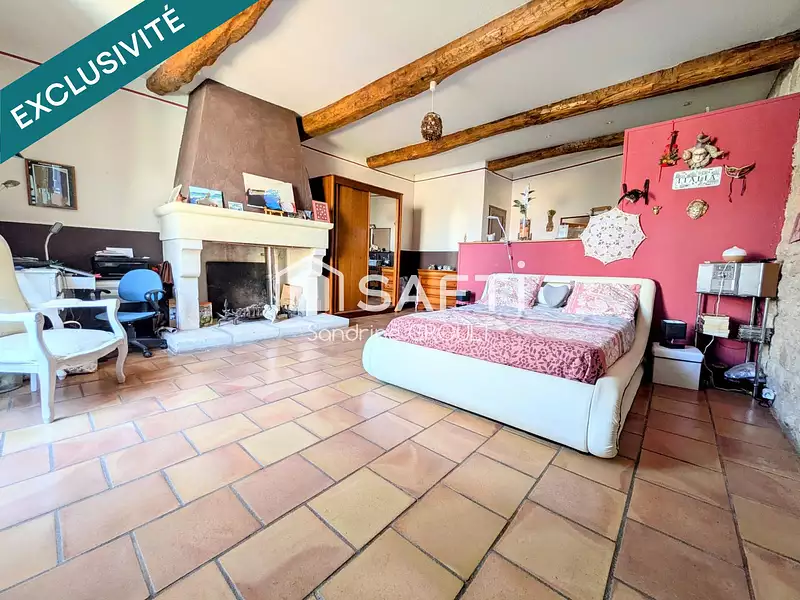 Maison, 230 m²