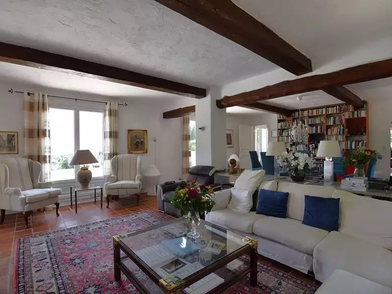 Maison, 163 m²