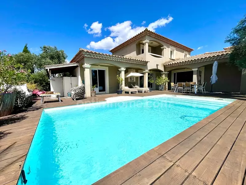 Maison, 168 m²