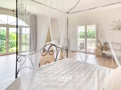Maison, 390 m²