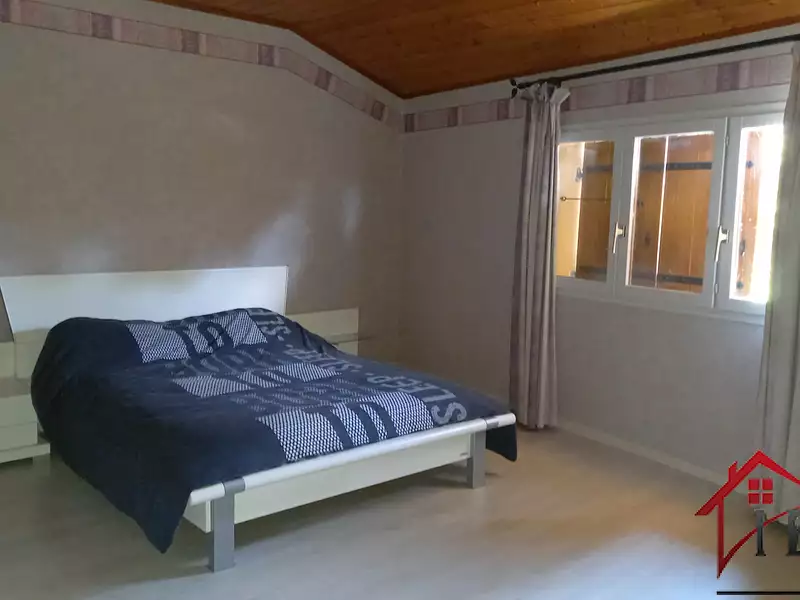 Maison, 242 m²