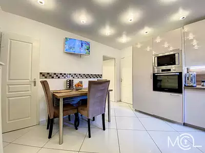 Maison, 180 m²