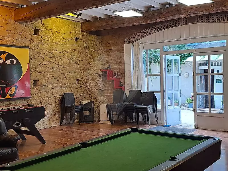 Maison, 780 m²
