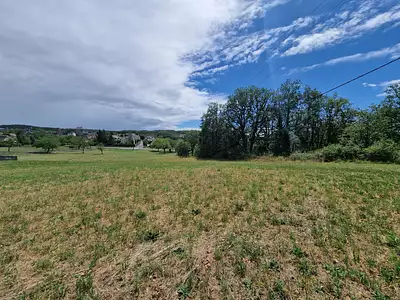 Terrain, 12 100 m²