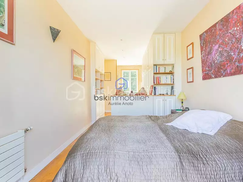 Maison, 318 m²
