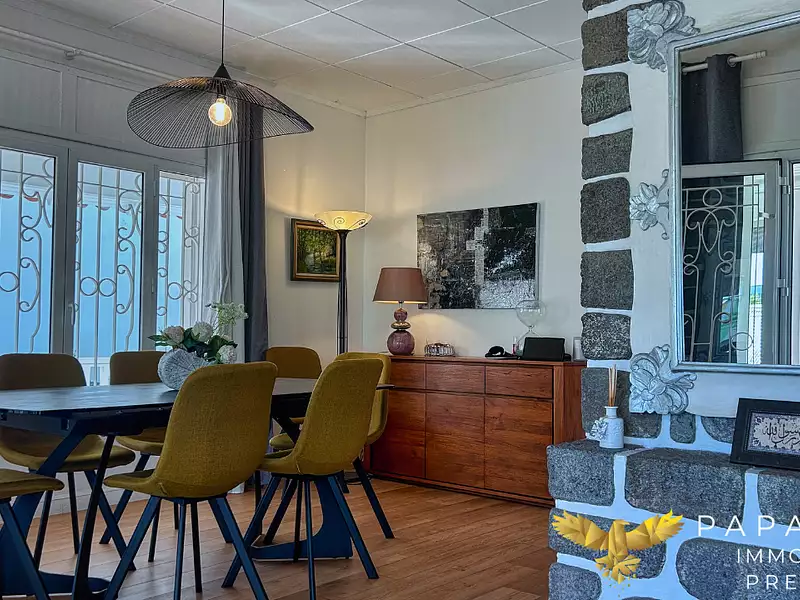 Maison, 263 m²
