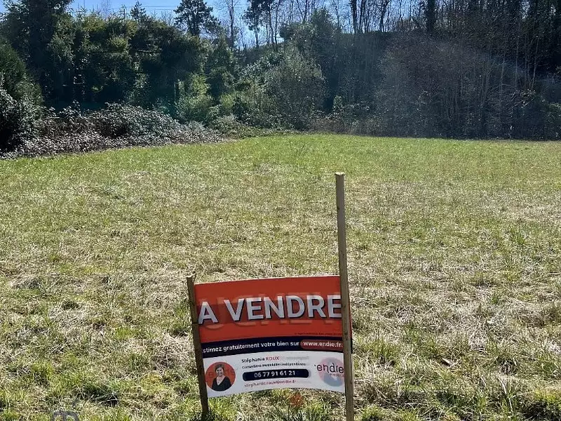 Terrain, 7 323 m²
