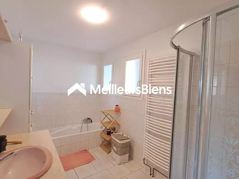 Maison, 114 m²
