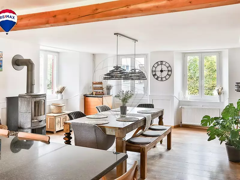 Maison, 243 m²