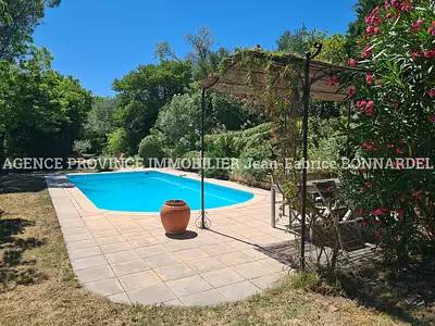 Maison, 184 m²