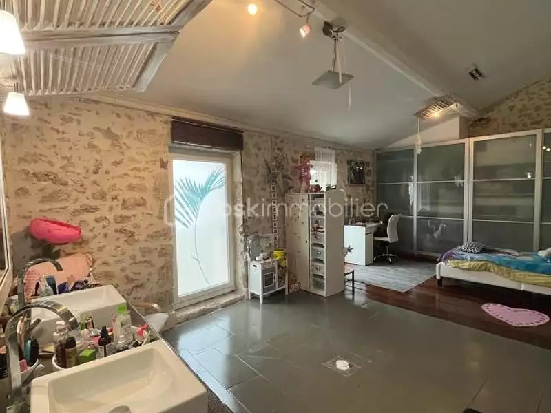 Maison, 208 m²