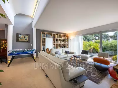 Maison, 306 m²