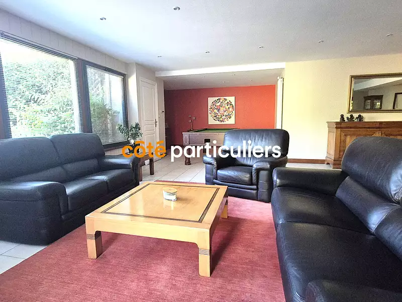 Maison, 230 m²