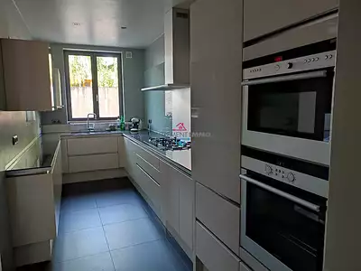 Maison, 220 m²